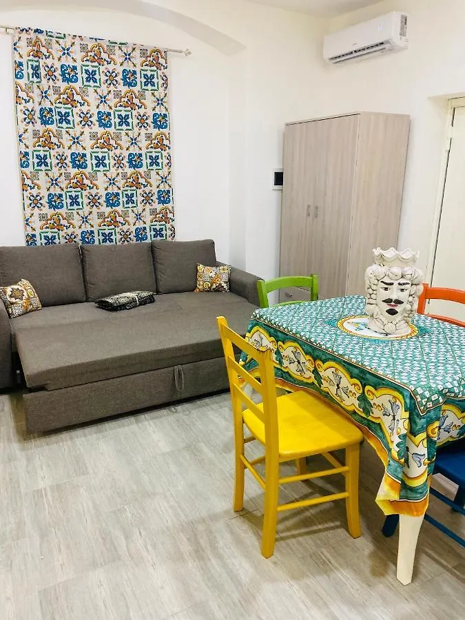 Apartment A Un Passo Dalla Cattedrale Palermo Italy